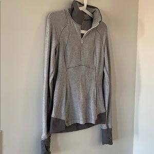 Lululemon top size 6